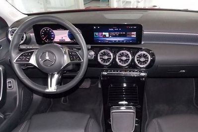 Mercedes Klasa A 250 e PHEV Progressive 8G-DCT
