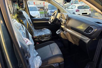 Opel Zafira Life Extra Long L2H1 Business AT8