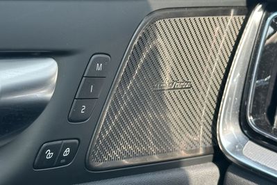 Volvo V60 B4 B Plus Dark