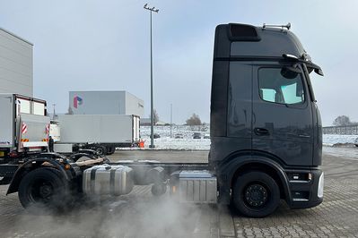 Mercedes Actros L 4x2 ProCabin-Giga Autotransporter LUGGI