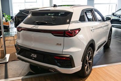 Jac JS6 1.5T-GDI AT