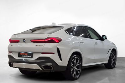 BMW X6 M50i
