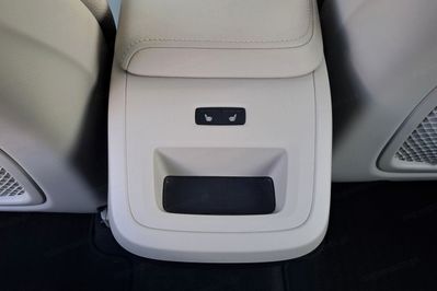 Volvo XC60 B4 D AWD Plus Dark