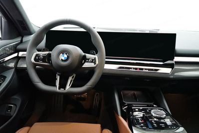 BMW Seria 5 Touring 520d xDrive M Sport