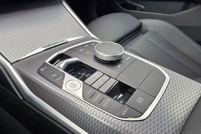 BMW Seria 3 318i M Sport
