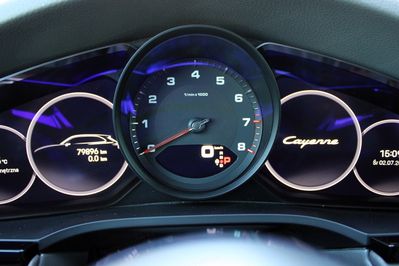 Porsche Cayenne Platinum Edition