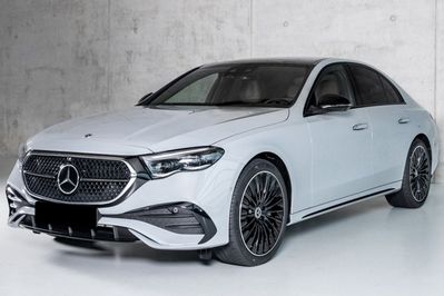Mercedes Klasa E 220 d  4-Matic AMG