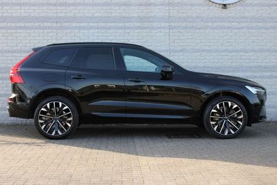 Volvo XC60 T6 Plug-In Hybrid AWD Ultra Dark