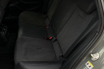 Audi A4 35 TFSI S Line
