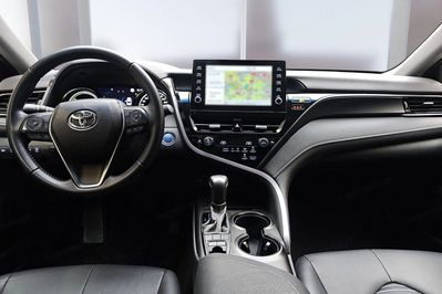 Toyota Camry 2.5 Hybrid Prestige