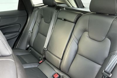 Volvo XC60 T6 Plug-In Hybrid AWD Plus Dark aut