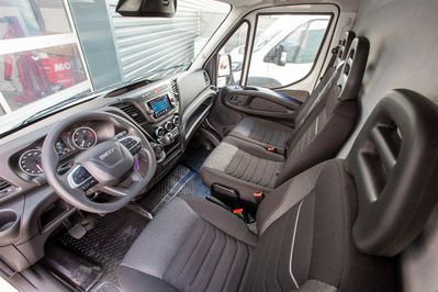 Iveco Daily 35S16 L4H2 Maxi