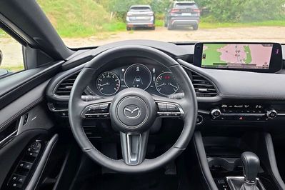 Mazda 3 2.0 Exclusive-Line