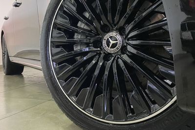 Mercedes Klasa E 200 4-Matic AMG