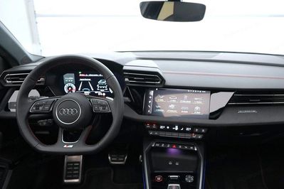 Audi A3 S3 TFSI quattro S tronic