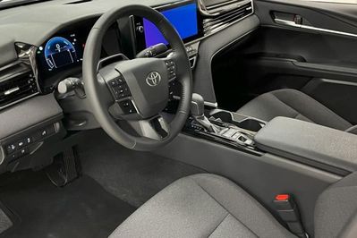 Toyota Camry Comfort 2.5 Hybrid Dynamic Force