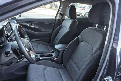 Hyundai i30 1.5 T-GDI Smart DCT