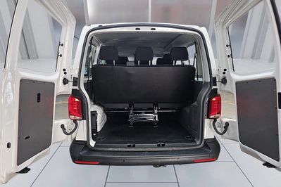 Volkswagen Transporter Kombi L1H1