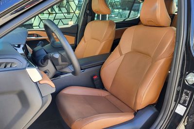 Toyota Camry 2.5 Hybrid Executive e-CVT