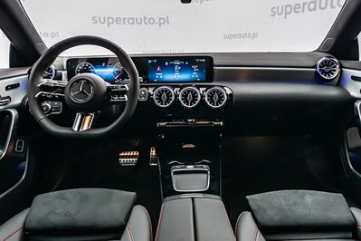 Mercedes CLA 220 4-Matic AMG Line