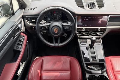 Porsche Macan T