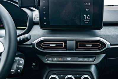 Dacia Jogger Extreme 5-miejsc 1.6 Full Hybrid