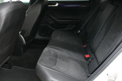 Volkswagen Arteon 2.0 TDI R-Line DSG