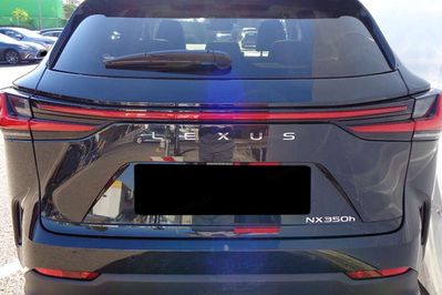 Lexus NX 350h Omotenashi 2.5 Hybrid AWD
