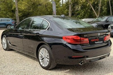 BMW Seria 5 530e iPerformance xDrive Luxury Line sport