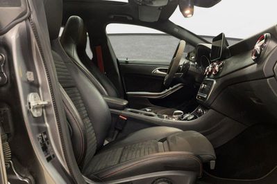 Mercedes CLA AMG CLA 45 4-Matic