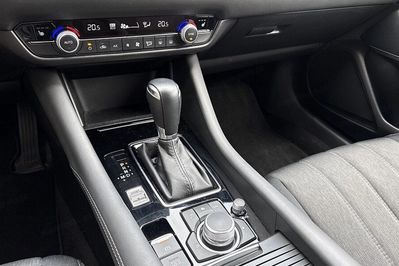 Mazda 6 2.0 Center-Line
