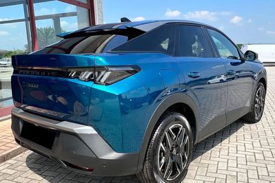 Peugeot 3008 Allure e-DCS 1.2 mHEV