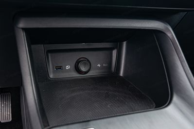 MG ZS 1.5  Standard MT