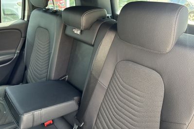 Mercedes GLB 200