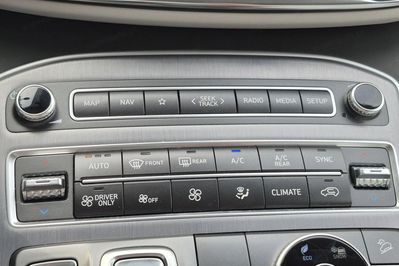 Hyundai Santa Fe 1.6 T-GDI HEV Platinum 4WD