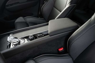 Volvo XC60 T6 Plug-In Hybrid AWD Ultra Black Edition