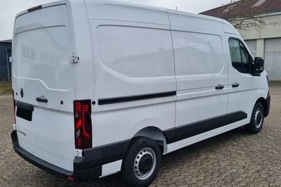 Renault Master L2H2 Extra AT9