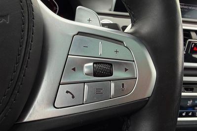 BMW Seria 7 750i xDrive M Sport