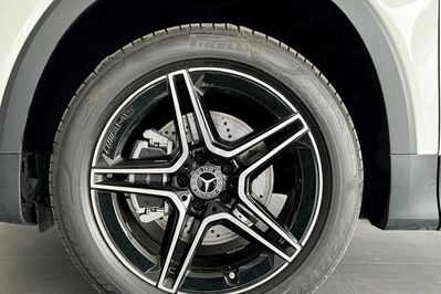 Mercedes GLB 220  4-Matic AMG Line