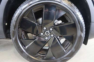Volvo XC40 B4 Plus Black Edition