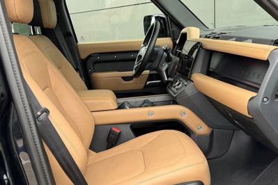 Land Rover Defender 110 5.0 P425 X-Dynamic HSE