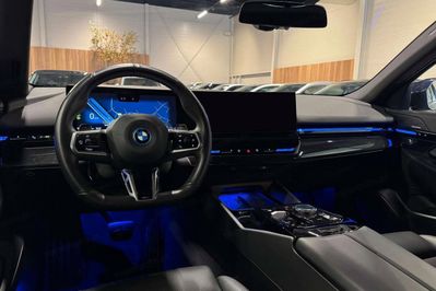 BMW Seria 5 550e xDrive M Sport