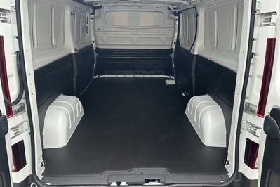 Renault Trafic L2H1 Extra AT9