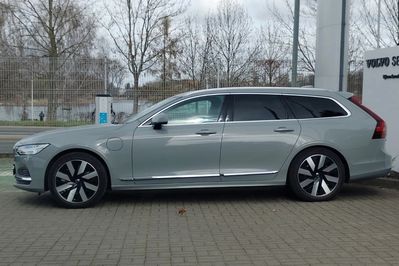 Volvo V90 T6 AWD Plug-In Hybrid Plus Bright
