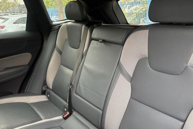 Volvo XC60 B5 D AWD R-Design