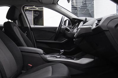 BMW Seria 1 118i Advantage aut