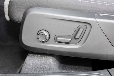 Volvo XC40 B3 Plus Dark