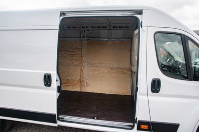Peugeot Boxer Heavy L4H2 AT8