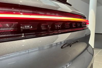 Porsche Cayenne Black Edition