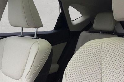 Lexus NX 350h Omotenashi 2.5 Hybrid AWD